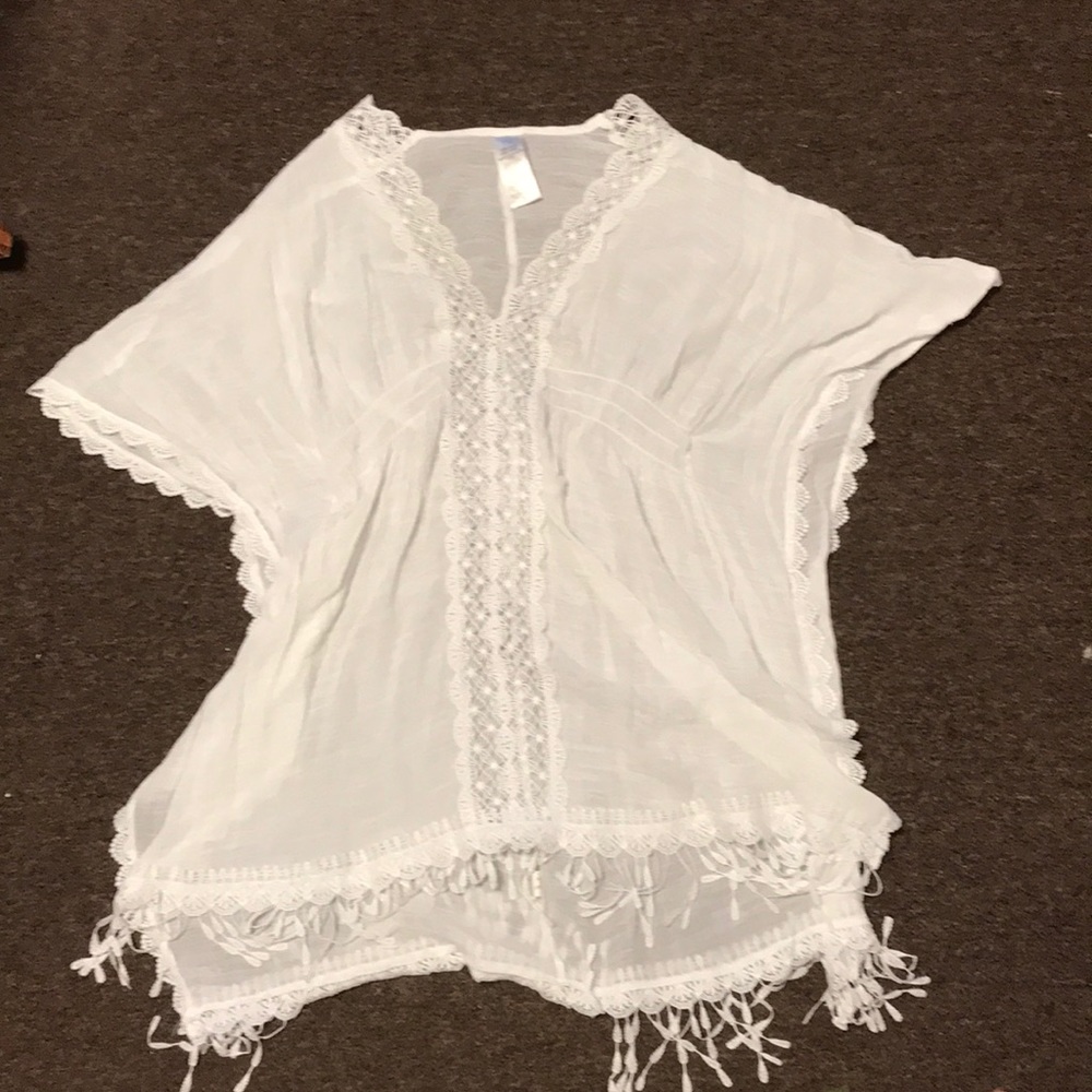 Beach pullover